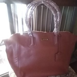 Hand and shoulder bag